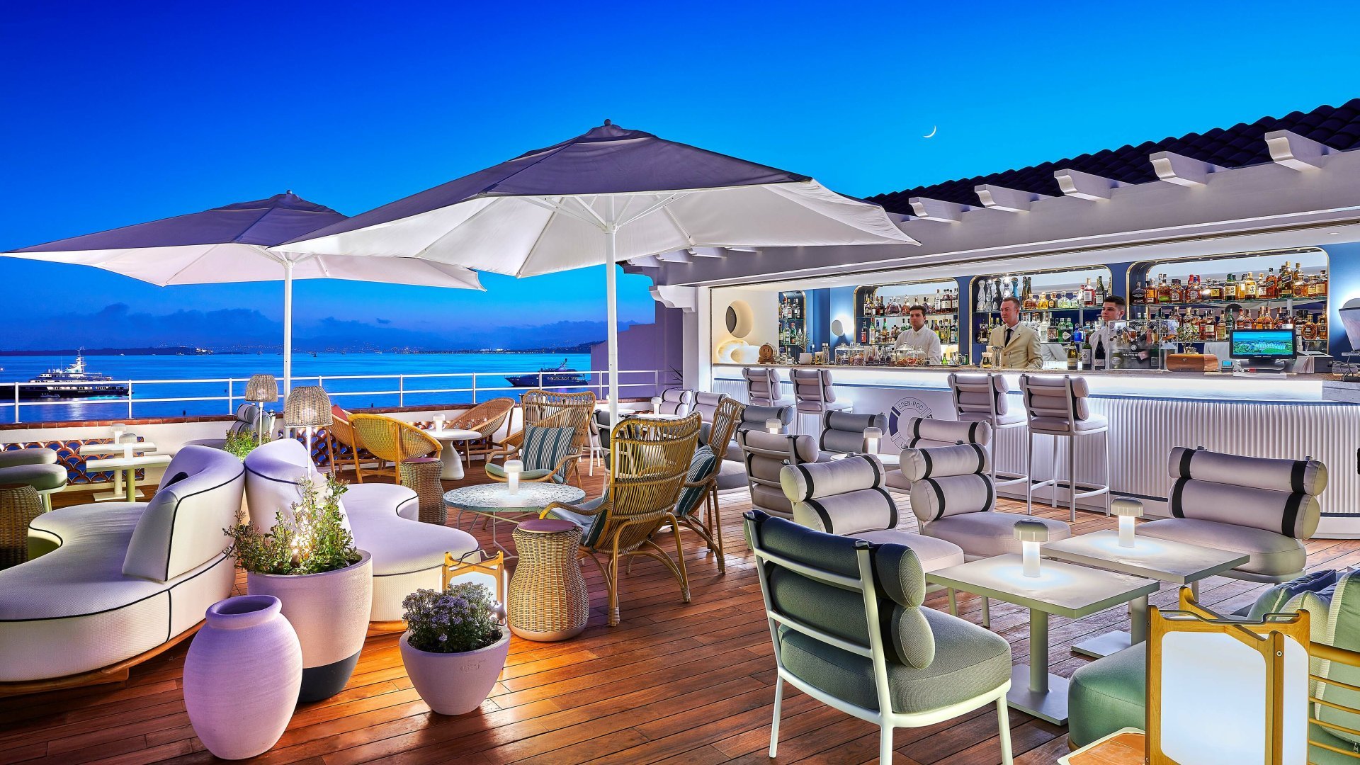 Eden-Roc Lounge 1